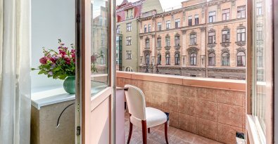Deluxe room with Balcony (3rd floor)